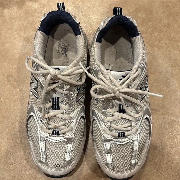 New Balance 530 Navy and Silver Retro Runner Casual Lifestyle Sneaker - Picture 3 of 8